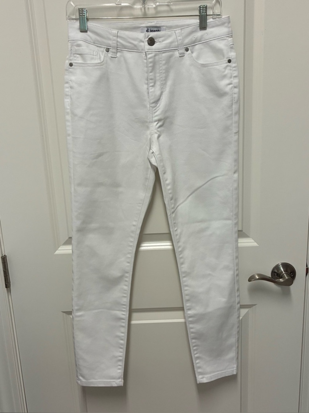 d. jeans Womens's White Slim Fit (skinny) Jeans size 6